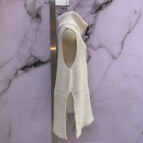 Free People White Horses Ivory Tunic Sleeveless Mock Neck Sweater Size Medium - Picture 3 of 3